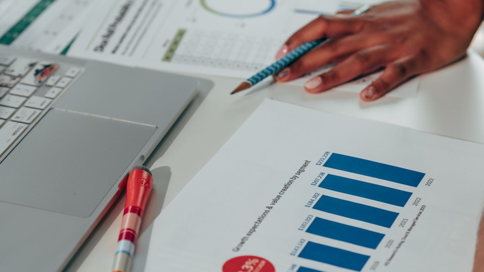 Catálogo de dados: como ajudar as pessoas a encontrar e entender os dados da empresa